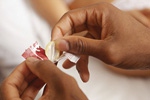 Детские презервативы, выпущенные в продажу в Швейцарии, вызвали взрыв негодования даже со стороны либеральных родителей
