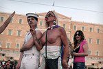 В Афинах прошел гей-парад, в котором приняли участие