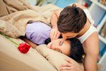 Психологи подтвердили, что мужчины романтичнее женщин
