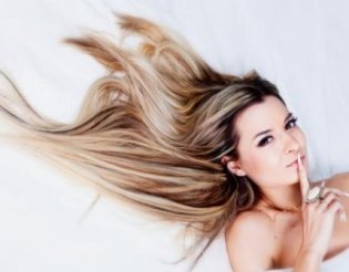 5 способов скрыть отросшие корни волос